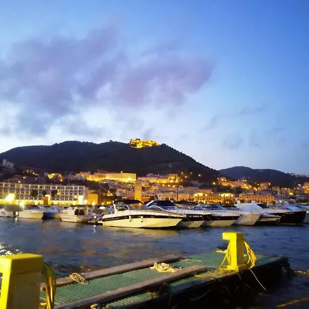 Botel Amber Moon - Boat & Breakfast Salerno